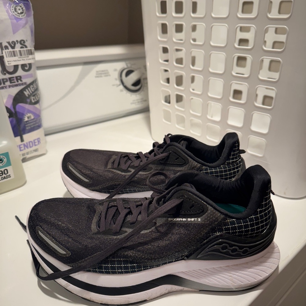 Saucony Endorphin Dark Sneakers